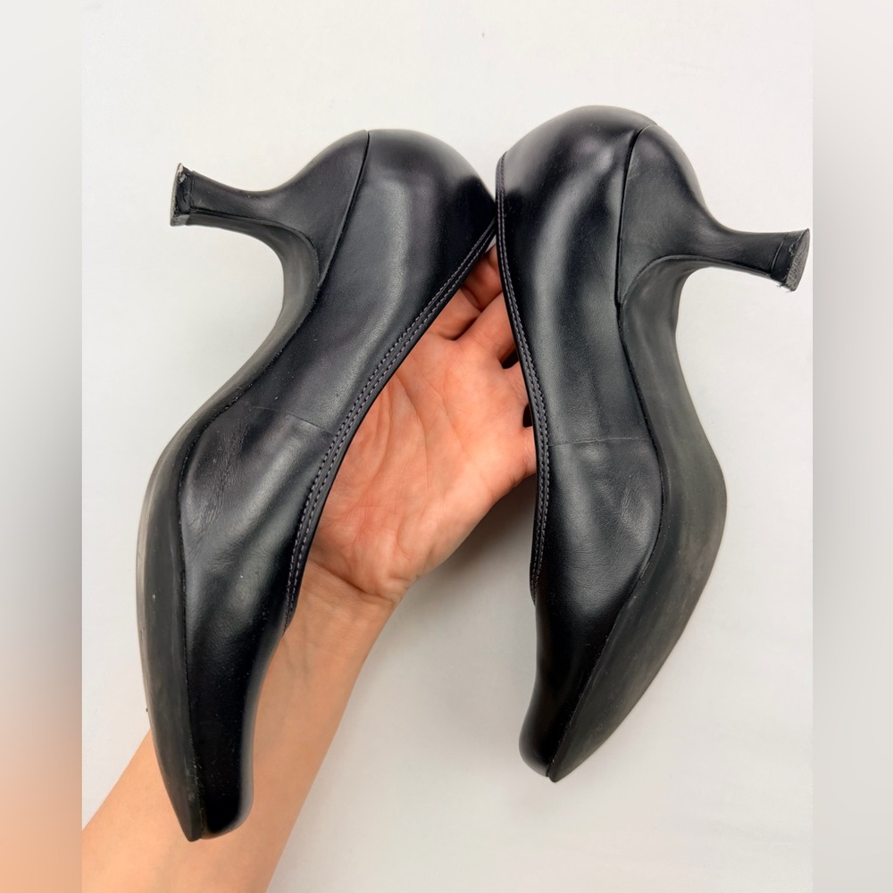 Steve Madden Volit Black Leather Kitten Heel Pumps Bow Detail Size 8B - Picture 9 of 10